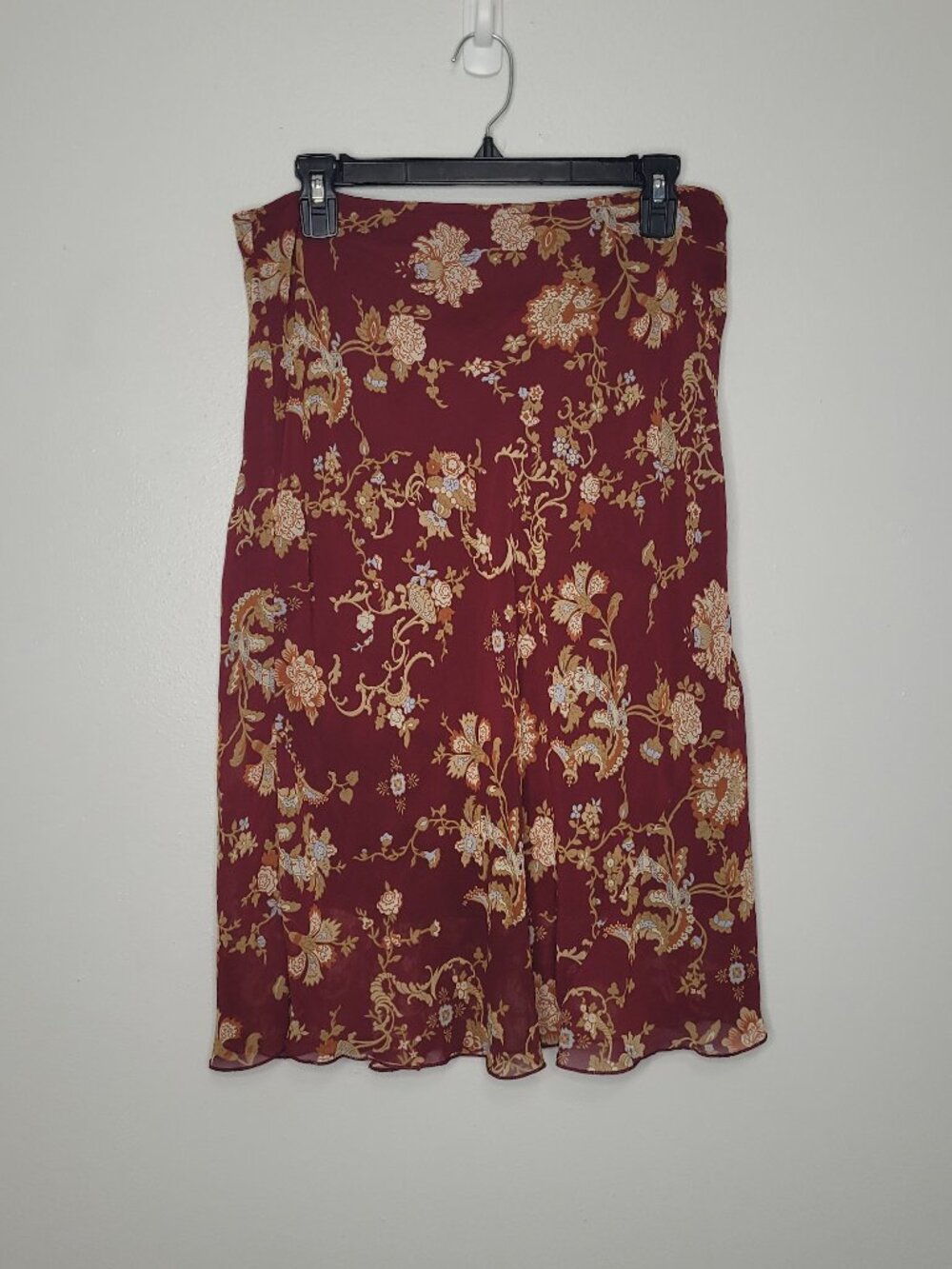 Vintage y2k Tabloid red tan all over print pull on witchy boho skirt size large